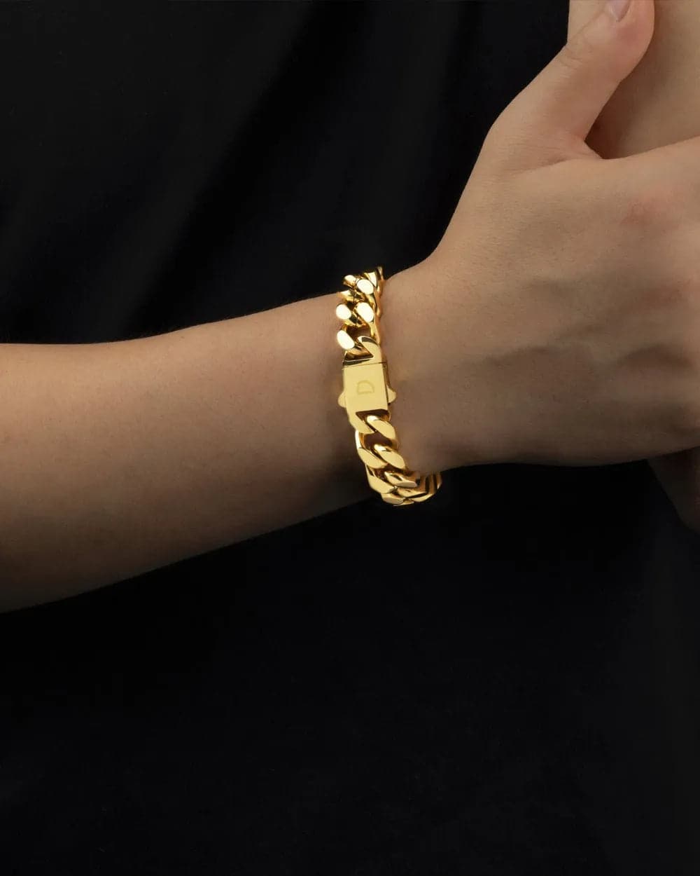 BOXED CLEAN CUBANA BRACELET. - 12MM 18K GOLD Bracelets Evarlox   