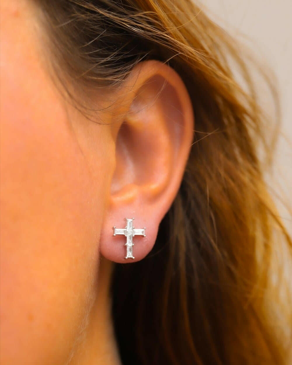 CROSS BAGUETTE EARRINGS. - WHITE GOLD Earrings Evarlox   