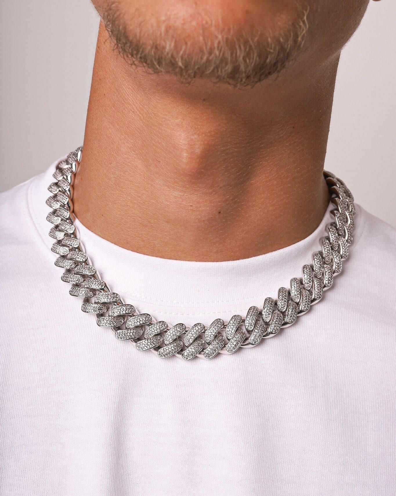 FREEZY CUBANA CHAIN. - 20MM WHITE GOLD Chains Evarlox   